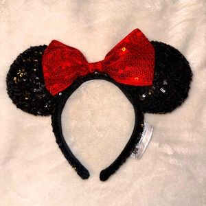 Women’s Minnie Mouse ears!!!